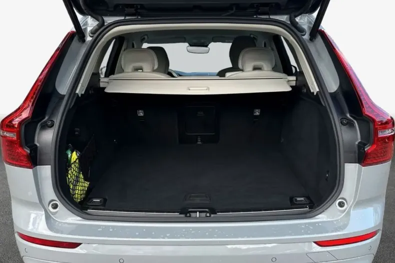 Volvo XC60 din 2024 cu 14.947 km - oferta VOL127760 - foto 9