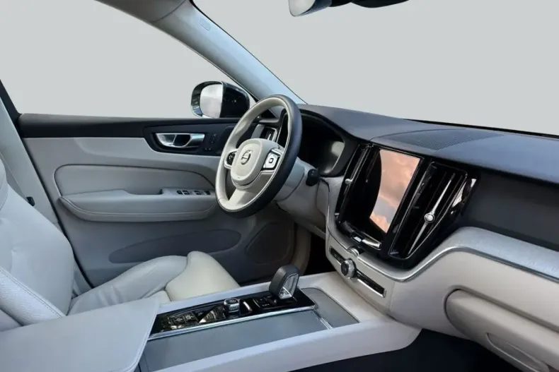 Volvo XC60 din 2024 cu 14.947 km - oferta VOL127760 - foto 15