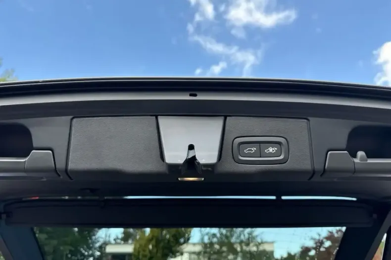 Volvo XC60 din 2024 cu 14.947 km - oferta VOL127760 - foto 21