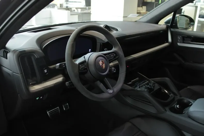 Porsche Cayenne din 2025 cu 0 km - oferta POR127761 - foto 4