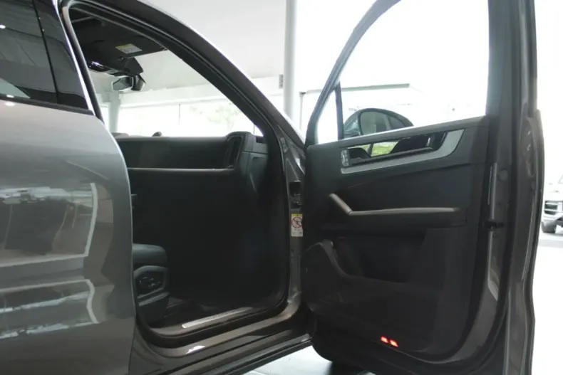 Porsche Cayenne din 2025 cu 0 km - oferta POR127761 - foto 7