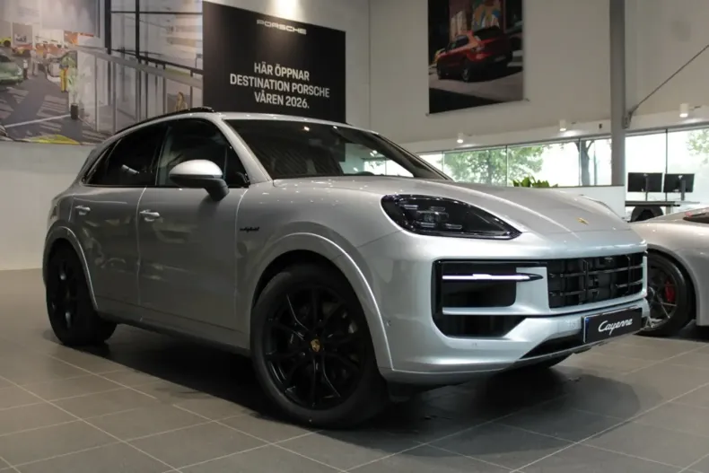 Porsche Cayenne din 2025 cu 0 km - oferta POR127762 - foto 1