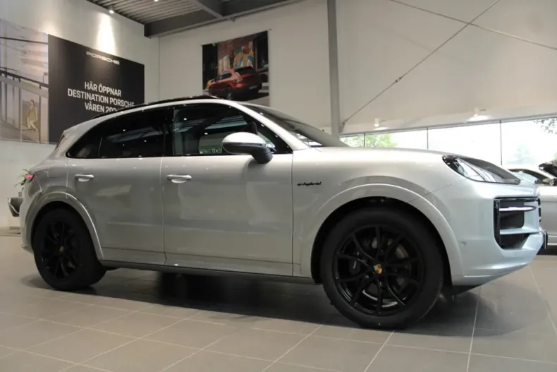 Porsche Cayenne din 2025 cu 0 km - oferta POR127762 - foto 7