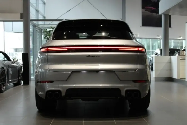 Porsche Cayenne din 2025 cu 0 km - oferta POR127762 - foto 10