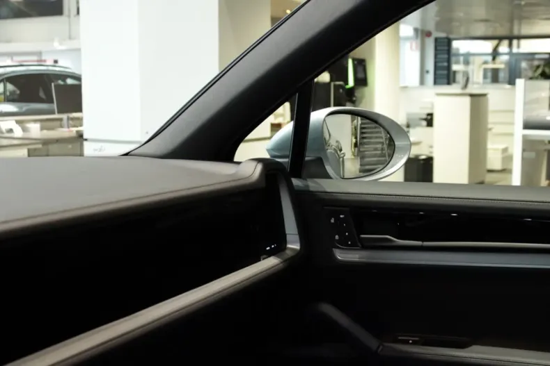 Porsche Cayenne din 2025 cu 0 km - oferta POR127762 - foto 22