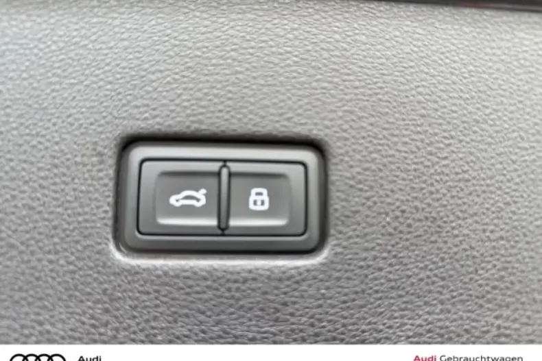 Audi Q8 din 2022 cu 77.171 km - oferta AUD127763 - foto 12