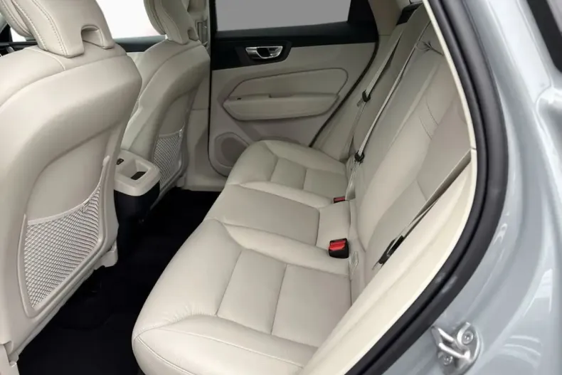 Volvo XC60 din 2024 cu 6.037 km - oferta VOL127764 - foto 7