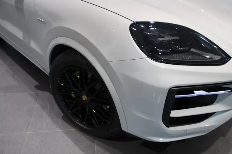 Porsche Cayenne din 2024 cu 18.570 km - oferta POR127767 - foto 9