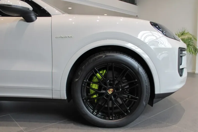 Porsche Cayenne din 2024 cu 18.570 km - oferta POR127767 - foto 15