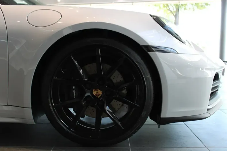 Porsche 911 din 2025 cu 3.200 km - oferta POR127768 - foto 10