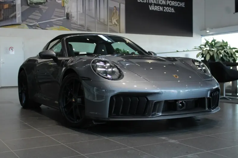 Porsche 911 din 2025 cu 0 km - oferta POR127771 - foto 1