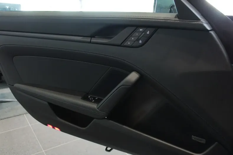 Porsche 911 din 2025 cu 0 km - oferta POR127771 - foto 9