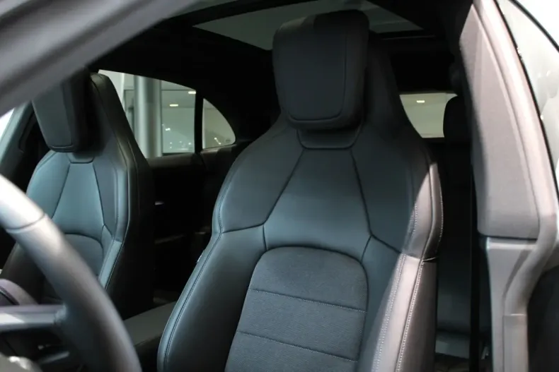 Porsche Macan din 2025 cu 0 km - oferta POR127786 - foto 4