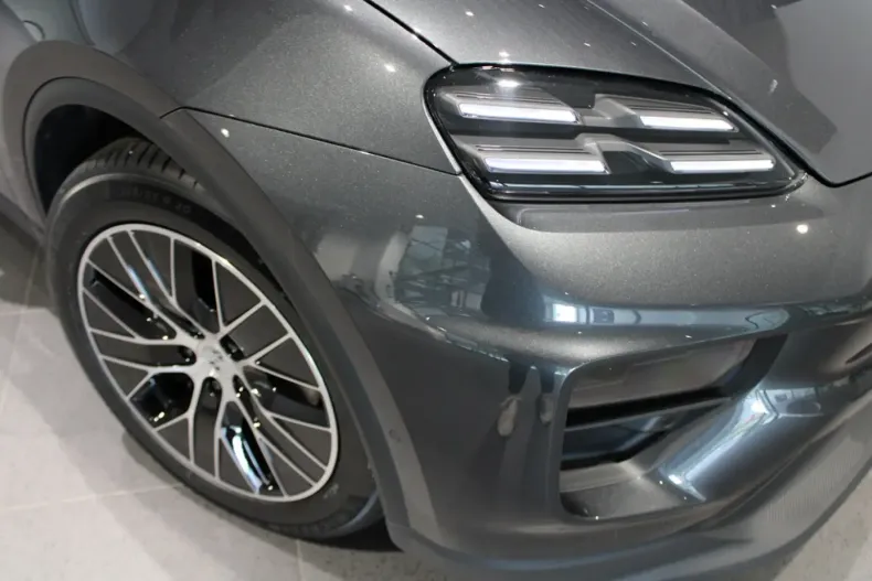 Porsche Macan din 2025 cu 0 km - oferta POR127786 - foto 10