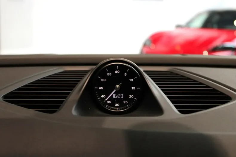 Porsche Macan din 2025 cu 0 km - oferta POR127786 - foto 16