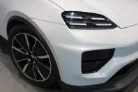 Porsche Macan din 2024 cu 9.500 km - oferta POR127787 - foto 20