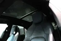 Porsche Macan din 2024 cu 9.500 km - oferta POR127787 - foto 21