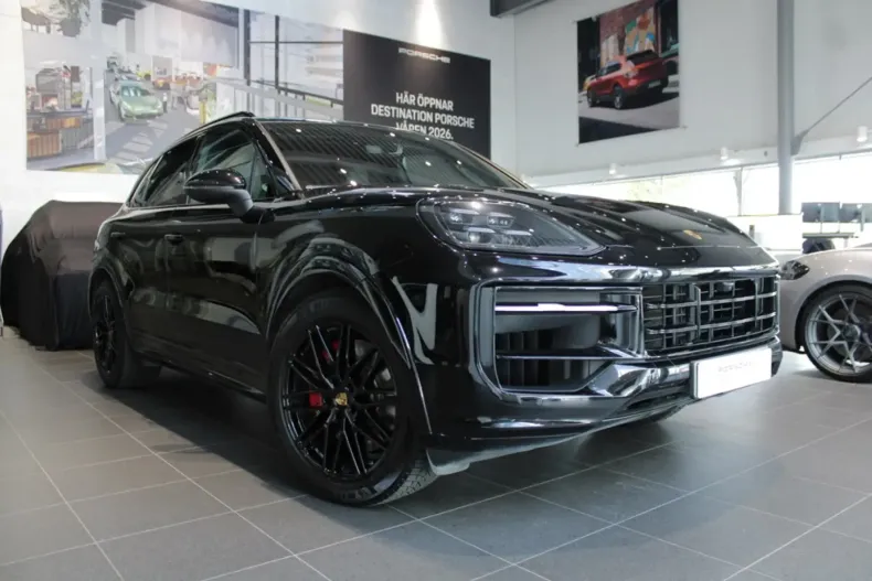 Porsche Cayenne din 2024 cu 27.500 km - oferta POR127788 - foto 1