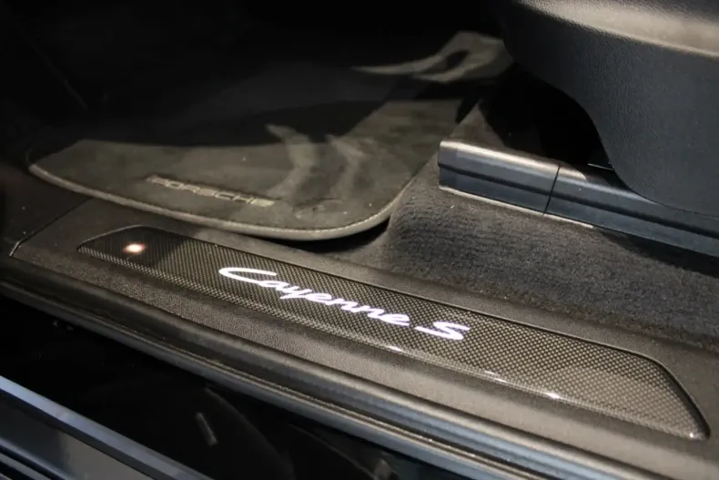 Porsche Cayenne din 2024 cu 27.500 km - oferta POR127788 - foto 10