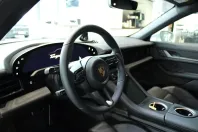 Porsche Taycan din 2024 cu 250 km - oferta POR127789 - foto 6