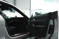 Porsche Taycan din 2024 cu 250 km - oferta POR127789 - foto 8