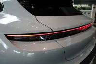 Porsche Taycan din 2024 cu 250 km - oferta POR127789 - foto 10