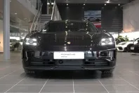 Porsche Taycan din 2024 cu 250 km - oferta POR127790 - foto 2