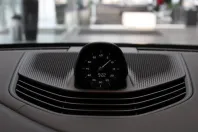 Porsche Taycan din 2024 cu 250 km - oferta POR127790 - foto 13