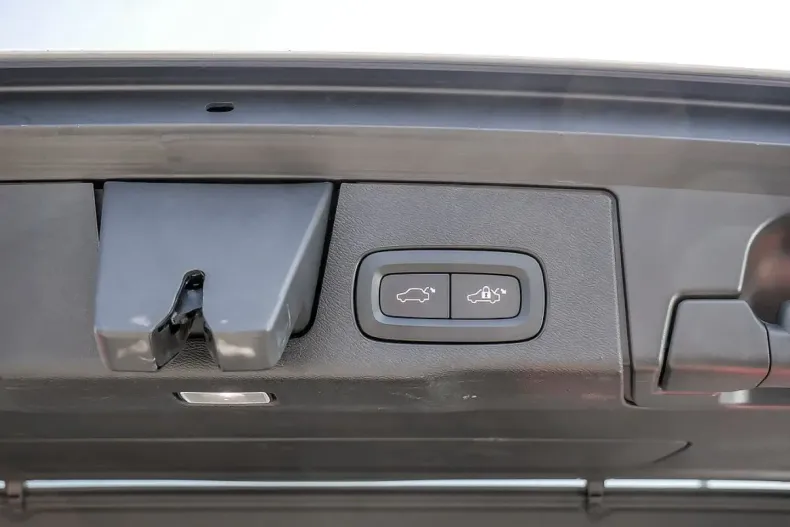 Volvo XC60 din 2024 cu 58.876 km - oferta VOL127792 - foto 11