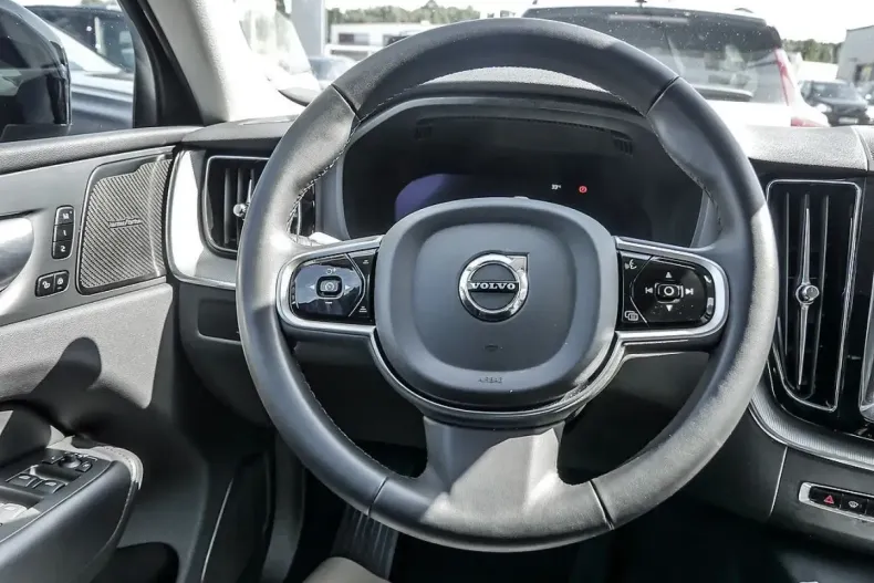 Volvo XC60 din 2024 cu 58.876 km - oferta VOL127792 - foto 15