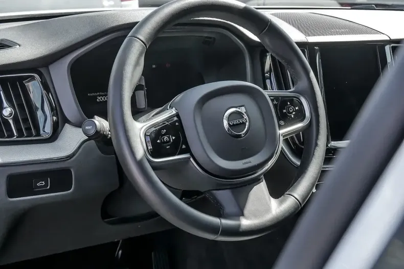 Volvo XC60 din 2024 cu 58.876 km - oferta VOL127792 - foto 19