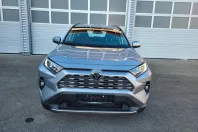 Toyota RAV4 din 2022 cu 44.050 km - oferta TOY127793 - foto 2