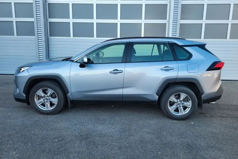 Toyota RAV4 din 2022 cu 44.050 km - oferta TOY127793 - foto 4