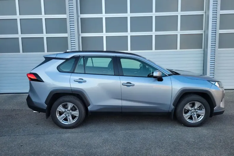 Toyota RAV4 din 2022 cu 44.050 km - oferta TOY127793 - foto 5