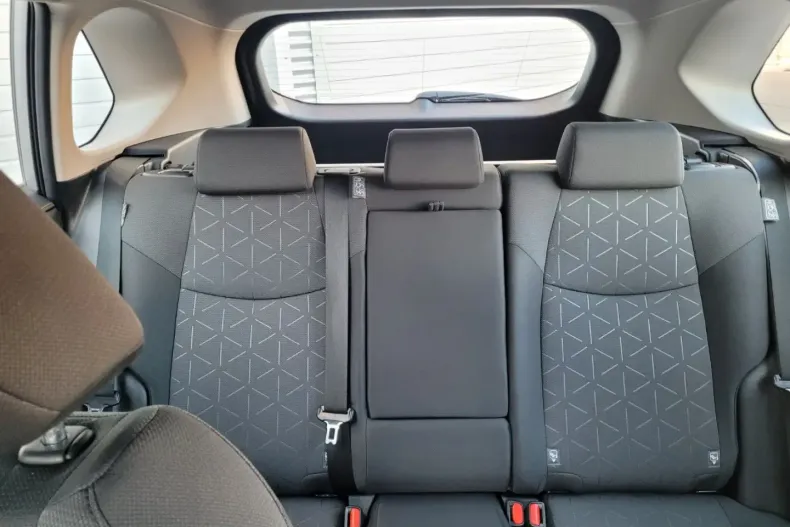 Toyota RAV4 din 2022 cu 44.050 km - oferta TOY127793 - foto 8