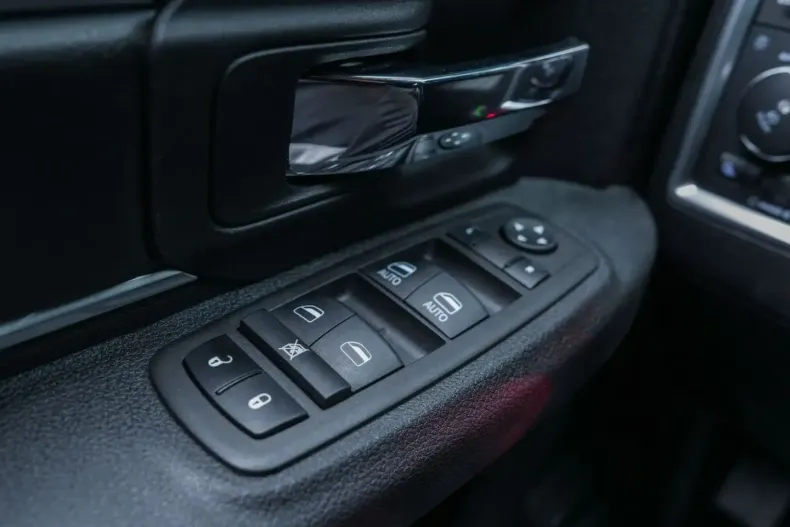 Dodge RAM din 2023 cu 36.211 km - oferta DOD127798 - foto 35