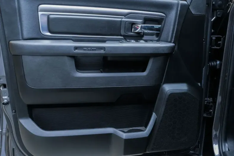 Dodge RAM din 2023 cu 36.211 km - oferta DOD127798 - foto 37