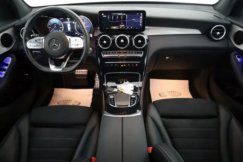 Mercedes-Benz GLC 200 din 2022 cu 65.830 km - oferta MER127803 - foto 3