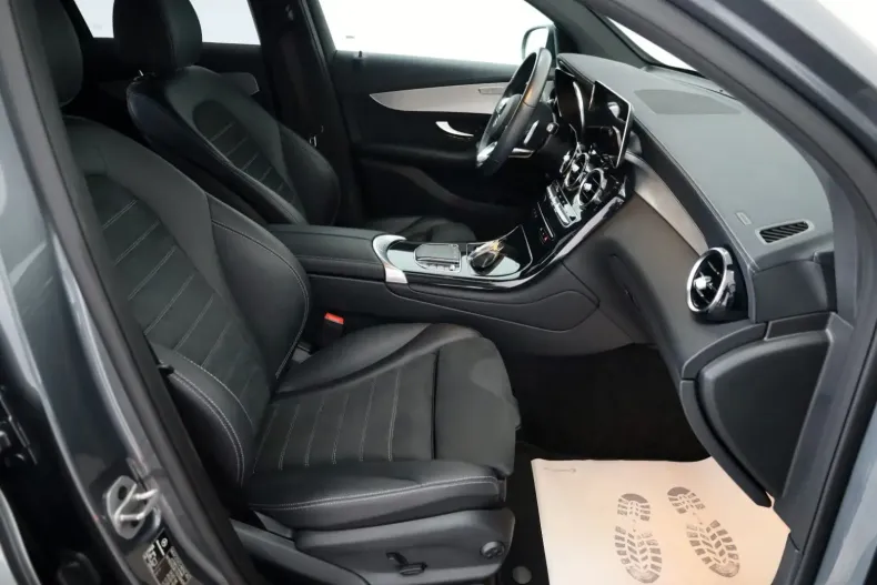 Mercedes-Benz GLC 200 din 2022 cu 65.830 km - oferta MER127803 - foto 5