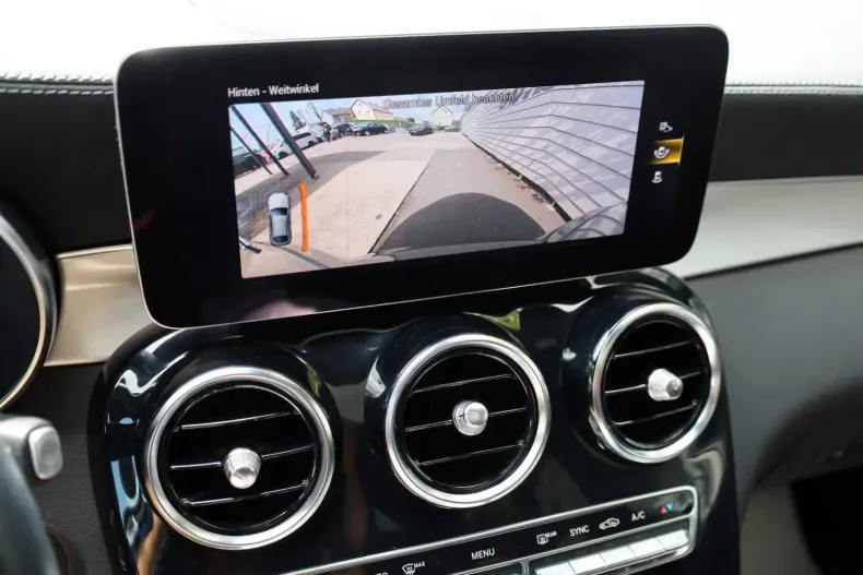 Mercedes-Benz GLC 200 din 2022 cu 65.830 km - oferta MER127803 - foto 12