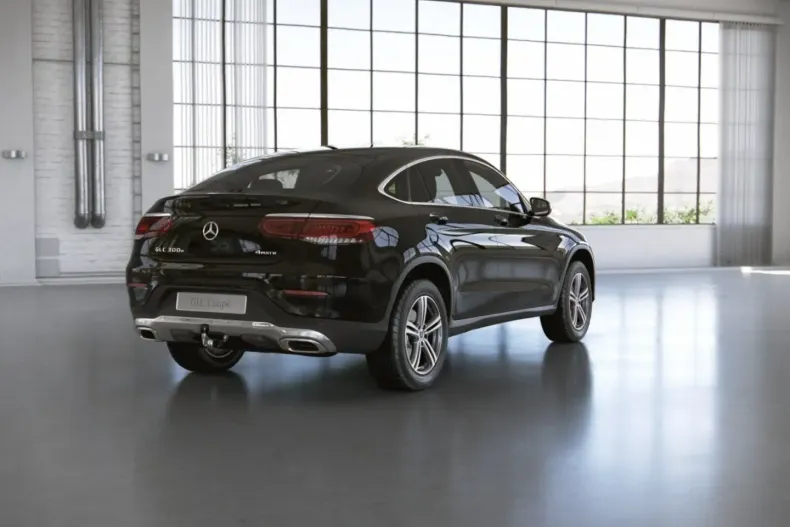 Mercedes-Benz GLC 300 din 2021 cu 69.708 km - oferta MER127808 - foto 2