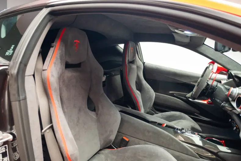 Ferrari 812 din 2024 cu 90 km - oferta FER127811 - foto 9