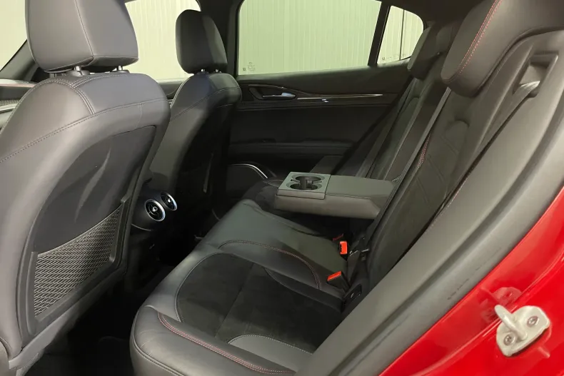 Alfa Romeo Stelvio din 2021 cu 69.080 km - oferta ALF127824 - foto 12