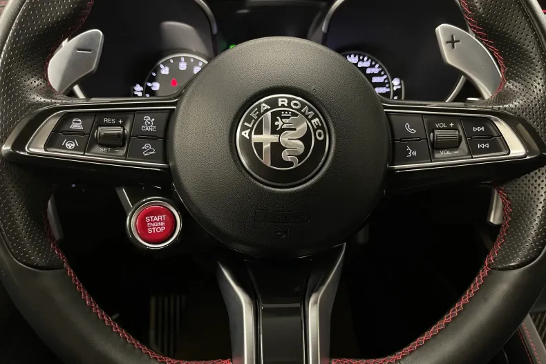 Alfa Romeo Stelvio din 2021 cu 69.080 km - oferta ALF127824 - foto 24