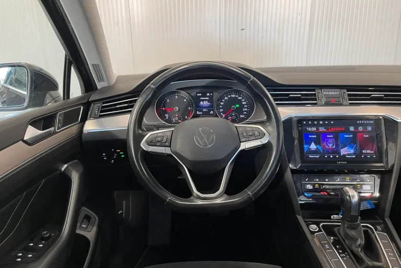 Volkswagen Passat din 2020 cu 64.325 km - oferta VOL127826 - foto 6