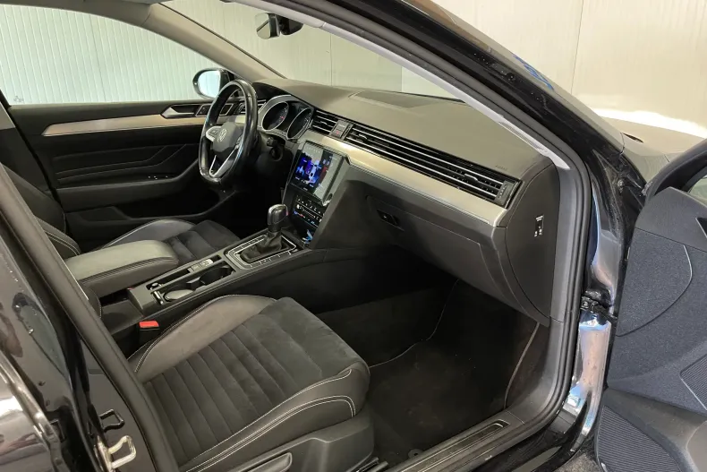 Volkswagen Passat din 2020 cu 64.325 km - oferta VOL127826 - foto 9