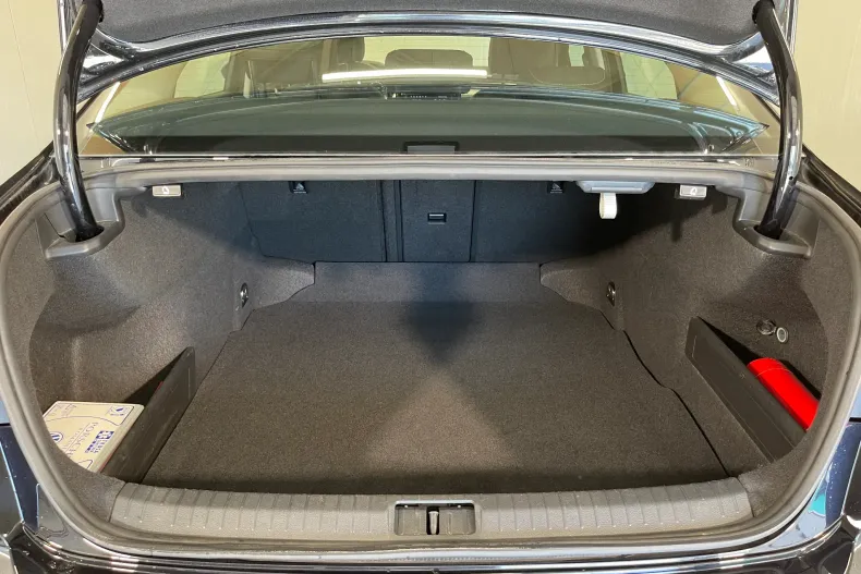 Volkswagen Passat din 2020 cu 64.325 km - oferta VOL127826 - foto 12