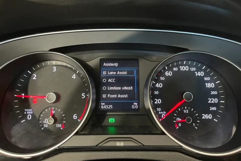 Volkswagen Passat din 2020 cu 64.325 km - oferta VOL127826 - foto 26