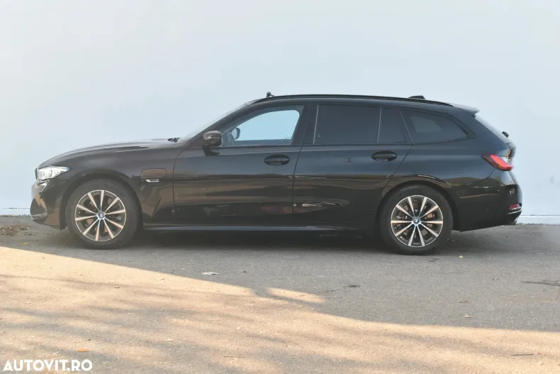 BMW Seria 3 din 2023 cu 102.405 km - oferta BMW127833 - foto 9