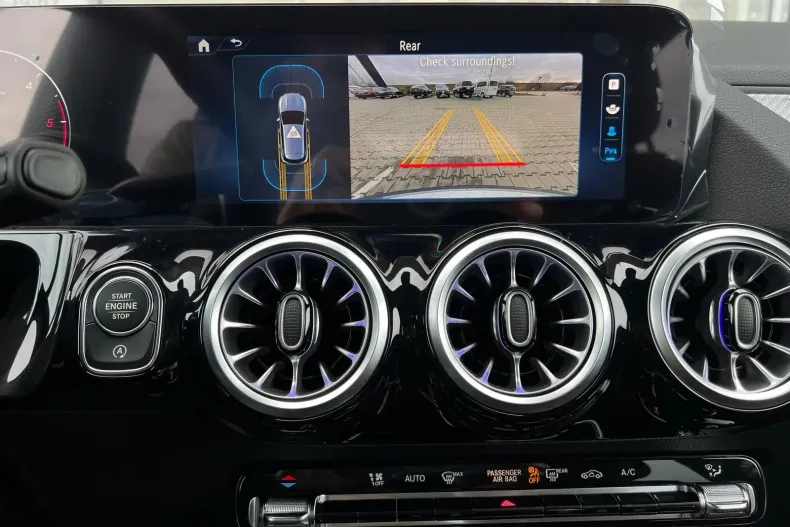 Mercedes-Benz GLA din 2024 cu 13.800 km - oferta MER127841 - foto 11